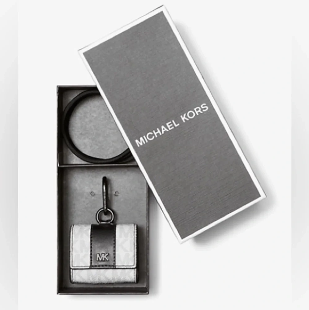 MICHAEL KORS Hudson Logo Lanyard Case for Apple AirPods Pro - Bright White